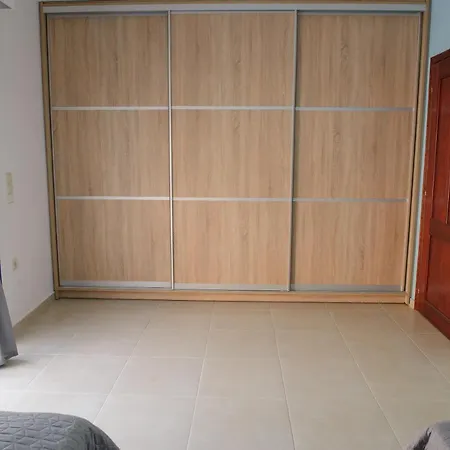 Leonardo * Archangelos (Rhodes)